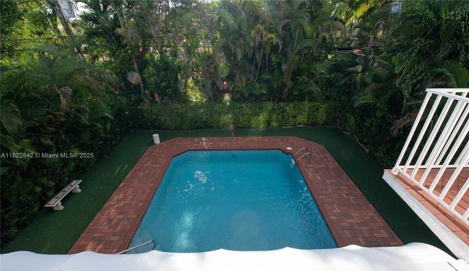 Small Image of 1910 FERDINAND ST, Coral Gables Number 32