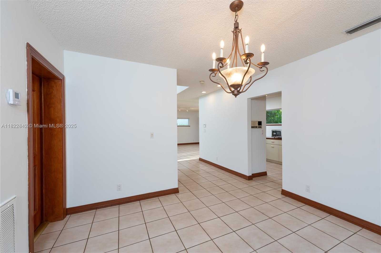 Small Image of 1910 FERDINAND ST, Coral Gables Number 9