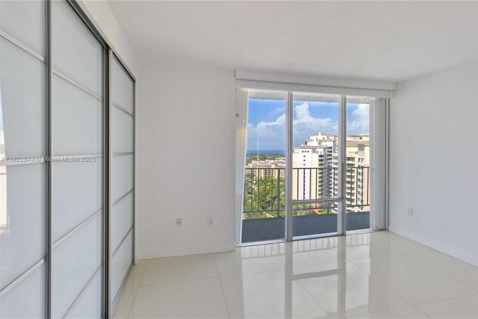 Small Image of 881 OCEAN DR #18F, Key Biscayne Number 8