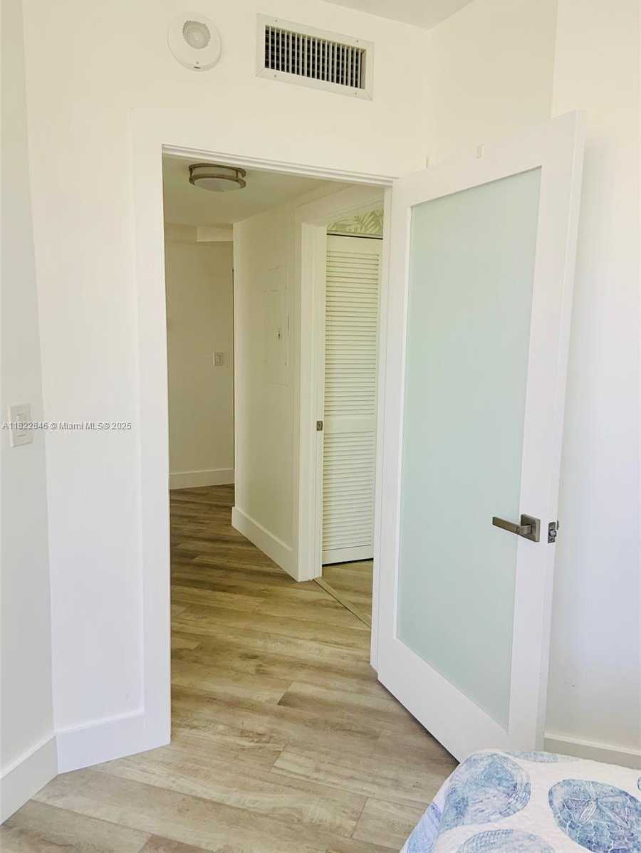 Small Image of 6422 COLLINS AVE #804, Miami Beach Number 11