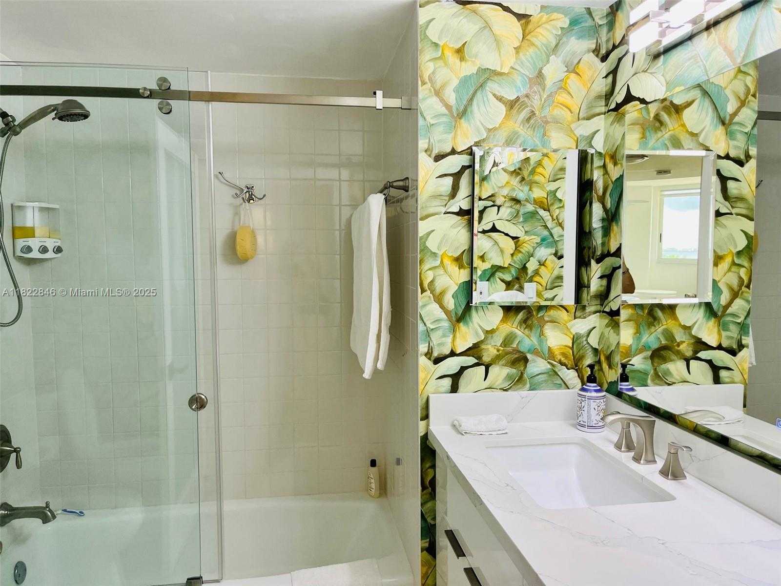 Small Image of 6422 COLLINS AVE #804, Miami Beach Number 12