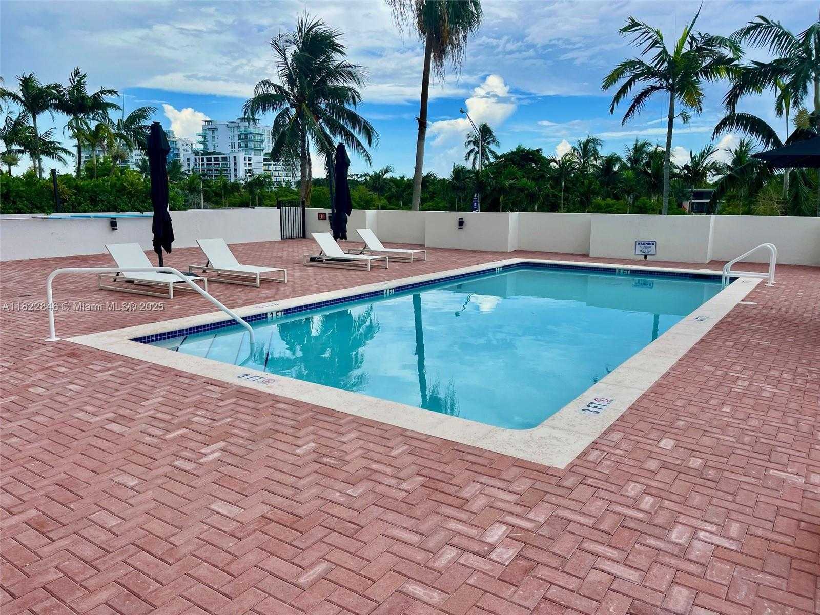 Small Image of 6422 COLLINS AVE #804, Miami Beach Number 25