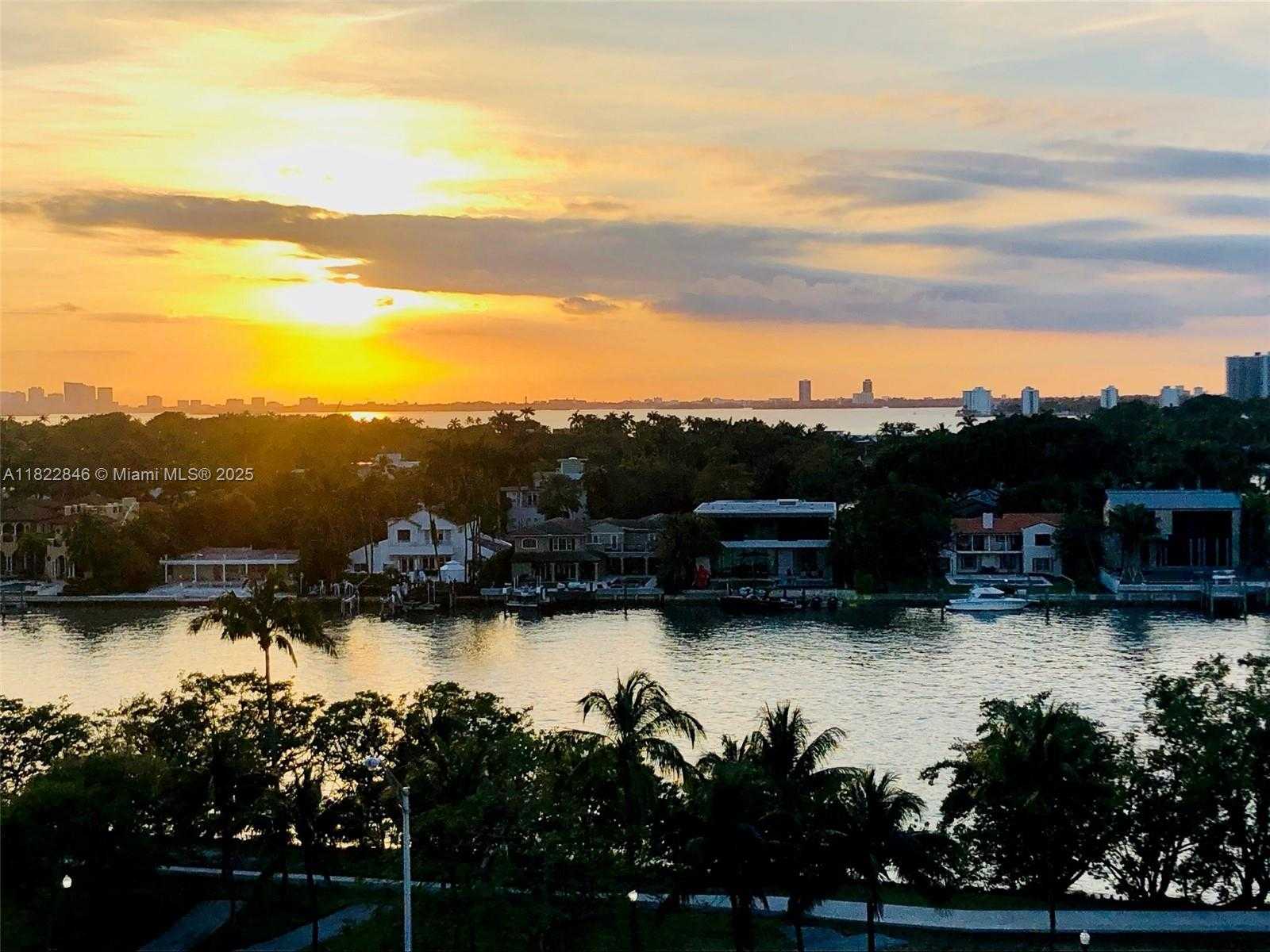 Small Image of 6422 COLLINS AVE #804, Miami Beach Number 33