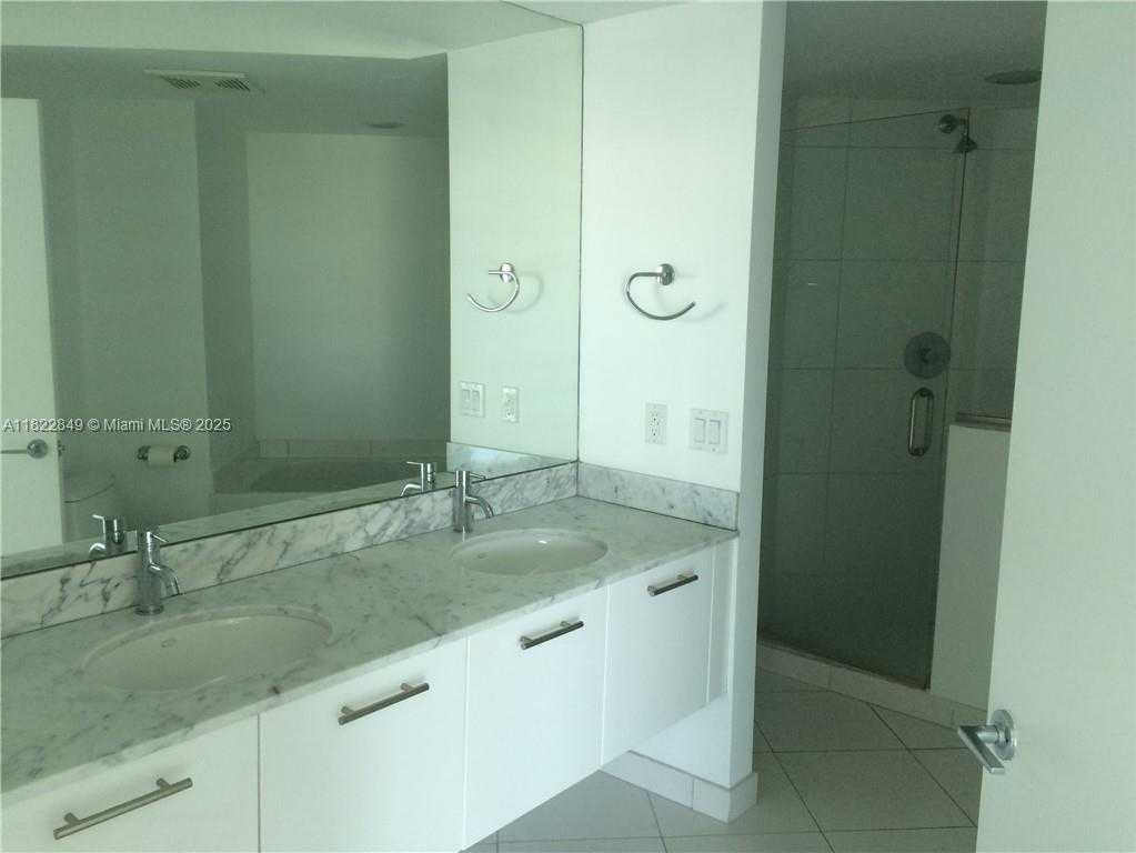 Small Image of 55 SOUTH EAST 6TH ST #2807, Miami Number 7