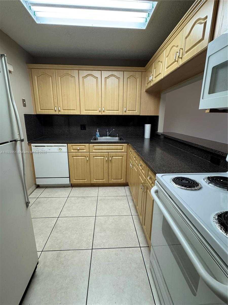 Small Image of 7747 SOUTH WEST 86TH ST #D-206, Miami Number 5