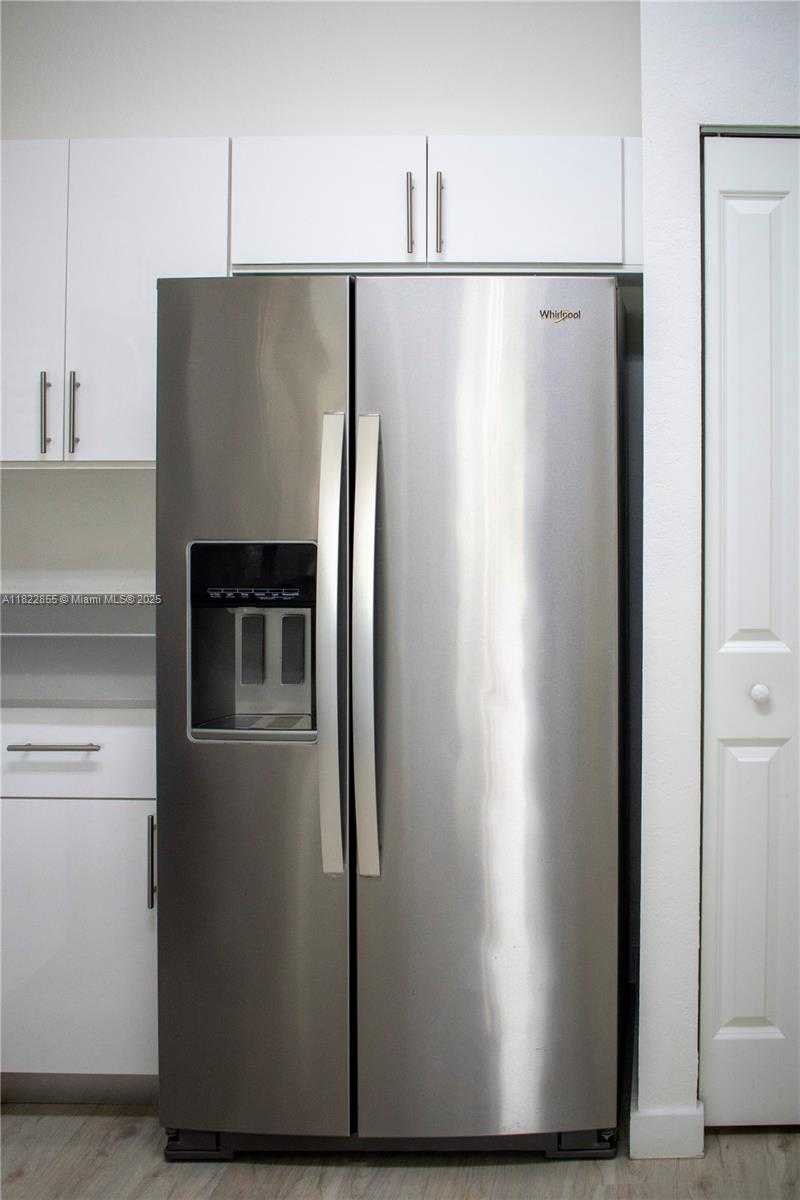 Small Image of 15560 SOUTH WEST 136TH ST #201, Miami Number 9