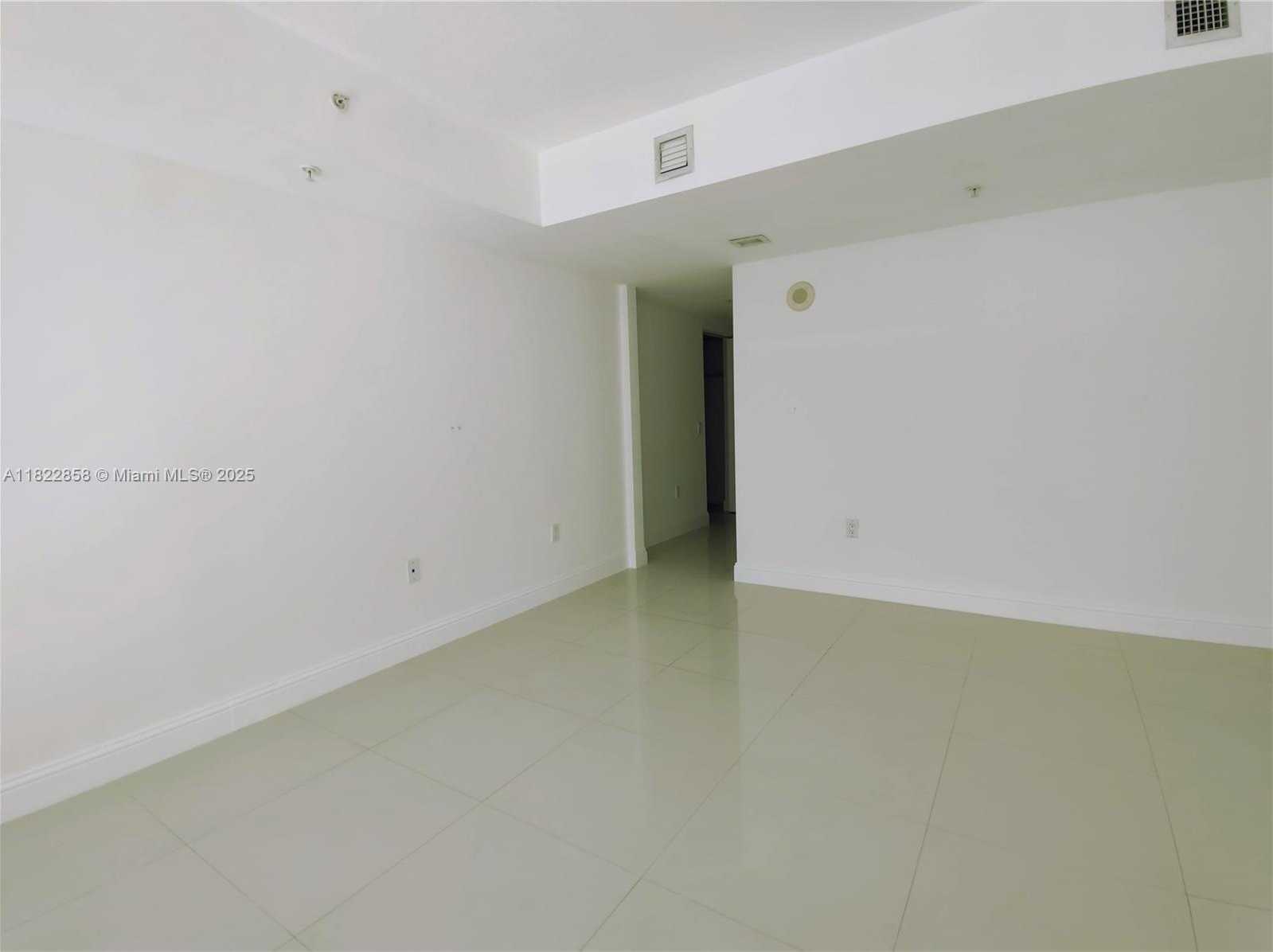 Small Image of 41 SOUTH EAST 5TH ST #1305, Miami Number 16