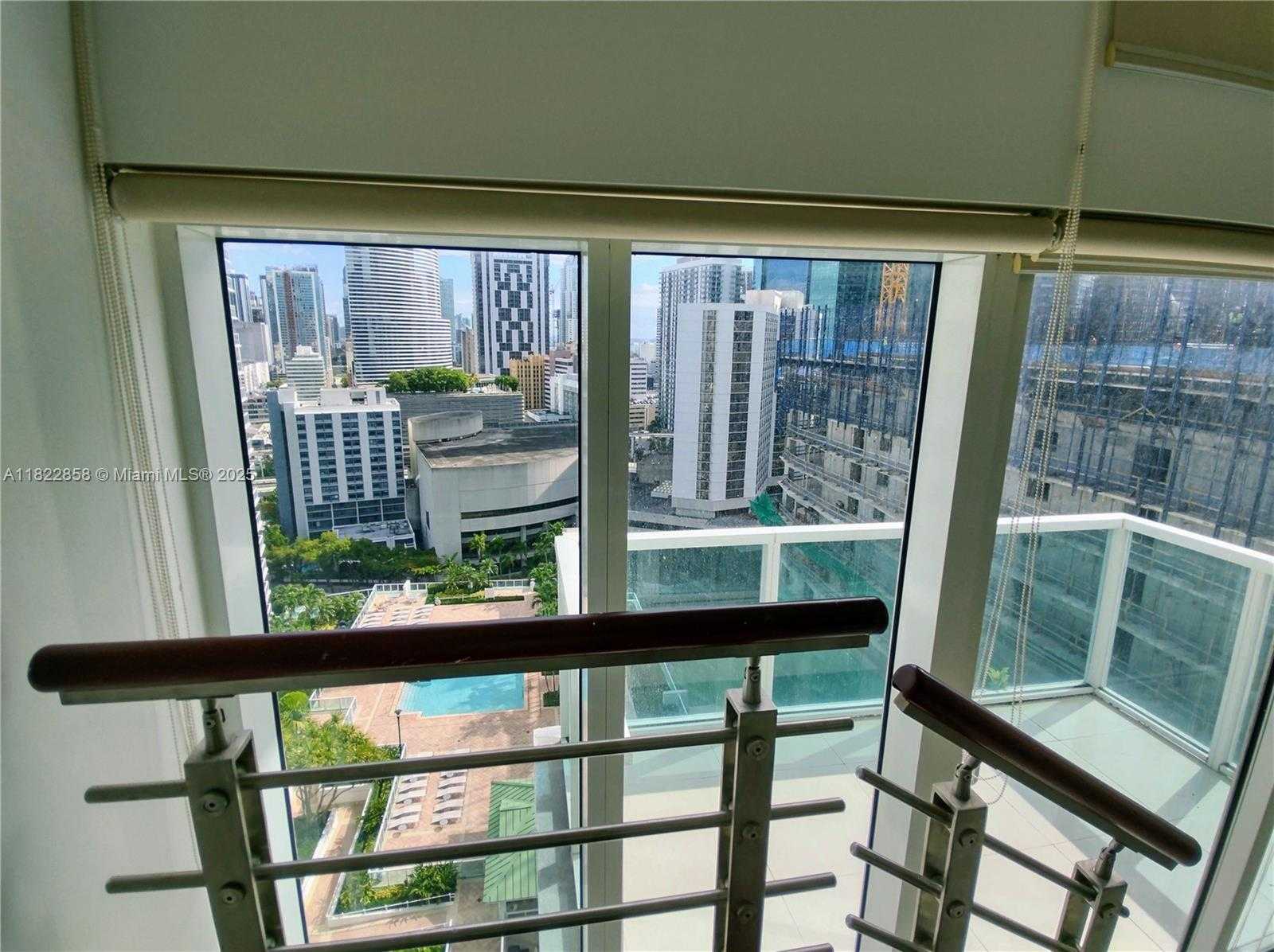 Small Image of 41 SOUTH EAST 5TH ST #1305, Miami Number 22