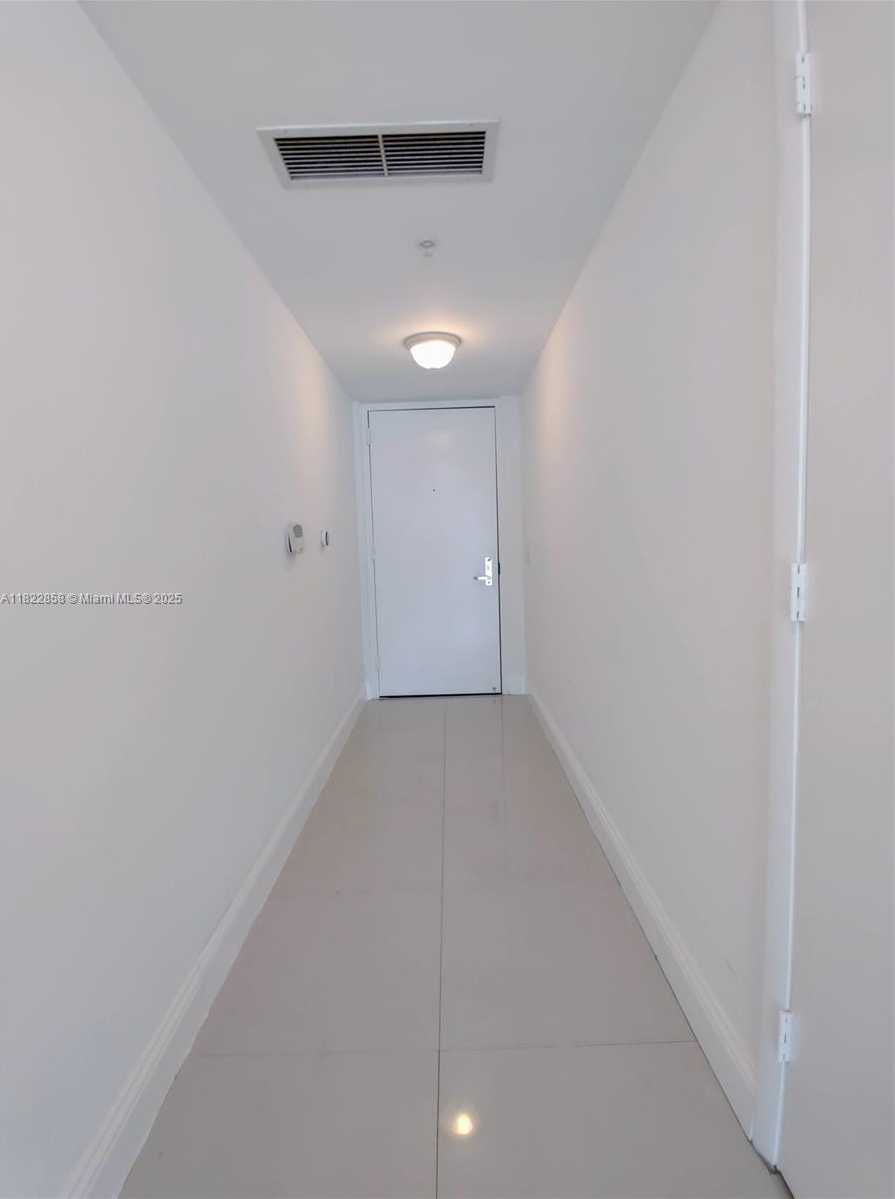 Small Image of 41 SOUTH EAST 5TH ST #1305, Miami Number 31