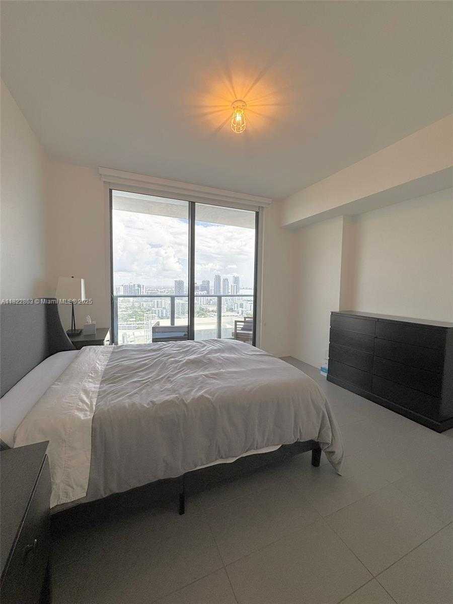 Small Image of 1600 NORTH EAST 1ST AVE #3518, Miami Number 10