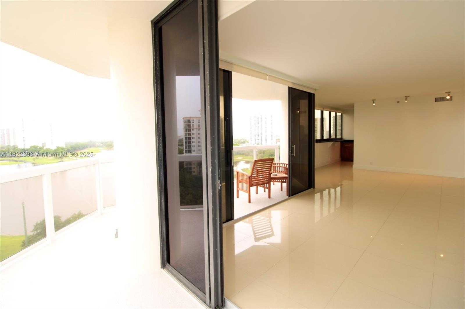 Small Image of 20185 EAST COUNTRY CLUB DR #1105, Aventura Number 11