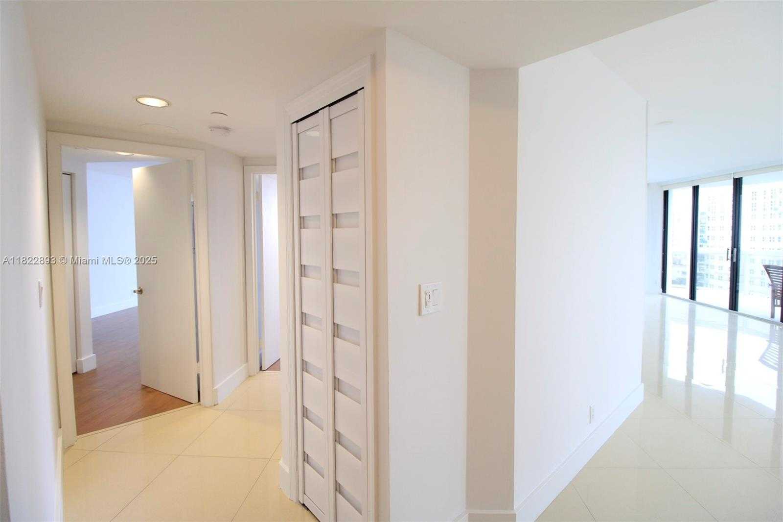 Small Image of 20185 EAST COUNTRY CLUB DR #1105, Aventura Number 14