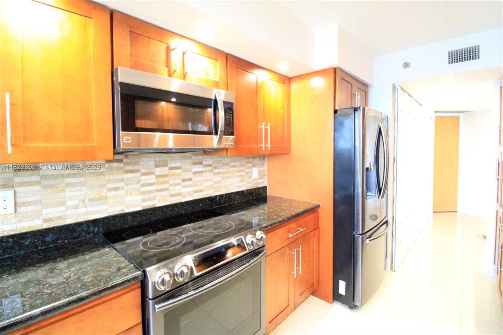 Small Image of 20185 EAST COUNTRY CLUB DR #1105, Aventura Number 16