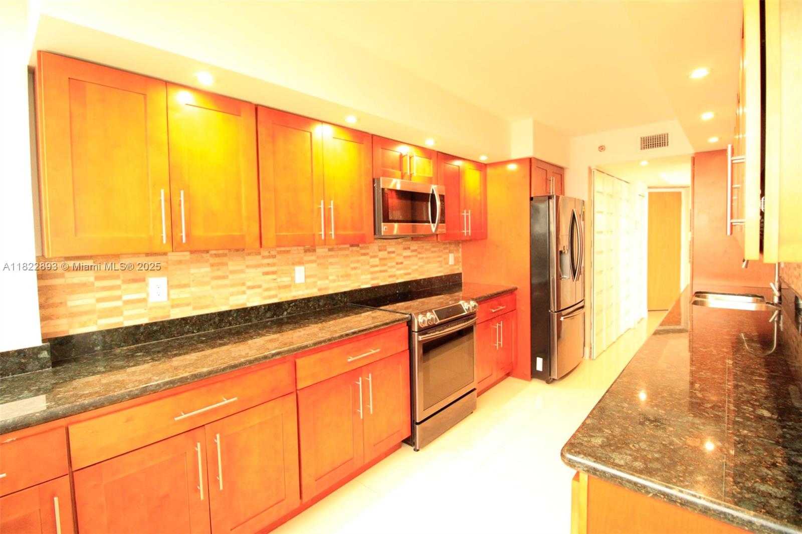 Small Image of 20185 EAST COUNTRY CLUB DR #1105, Aventura Number 17