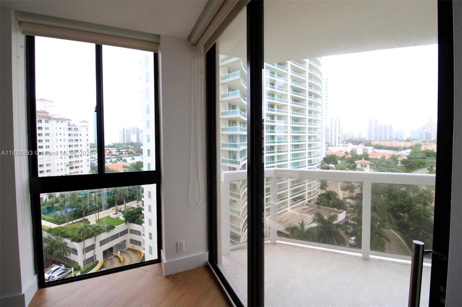 Small Image of 20185 EAST COUNTRY CLUB DR #1105, Aventura Number 25