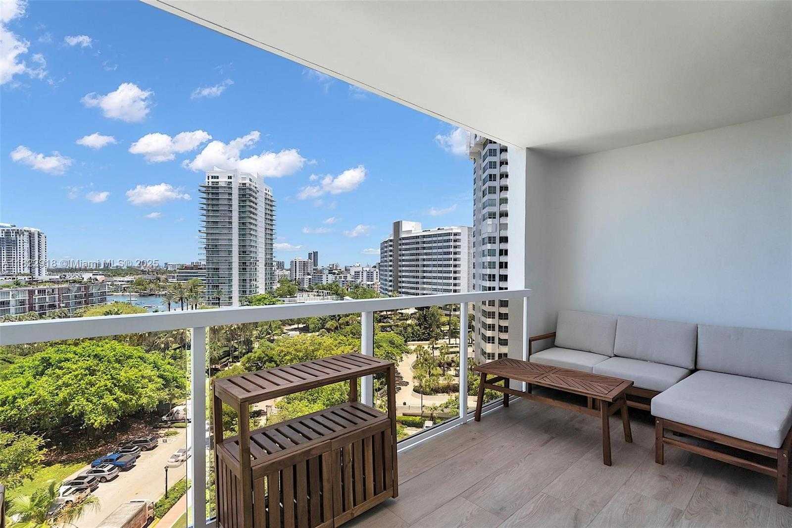 Small Image of 9 ISLAND AVE #1014, Miami Beach Number 10