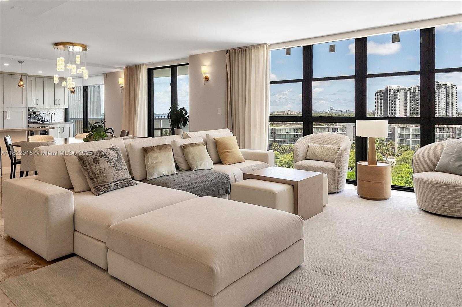 Small Image of 9 ISLAND AVE #1014, Miami Beach Number 2