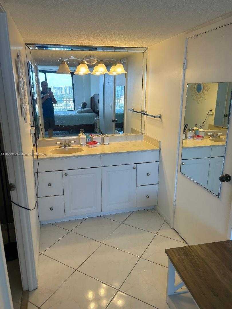 Small Image of 210 174TH ST #2412, Sunny Isles Beach Number 15
