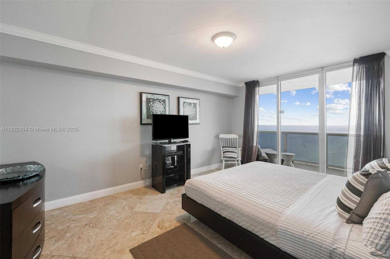 Small Image of 1830 SOUTH OCEAN DR #4803, Hallandale Beach Number 7
