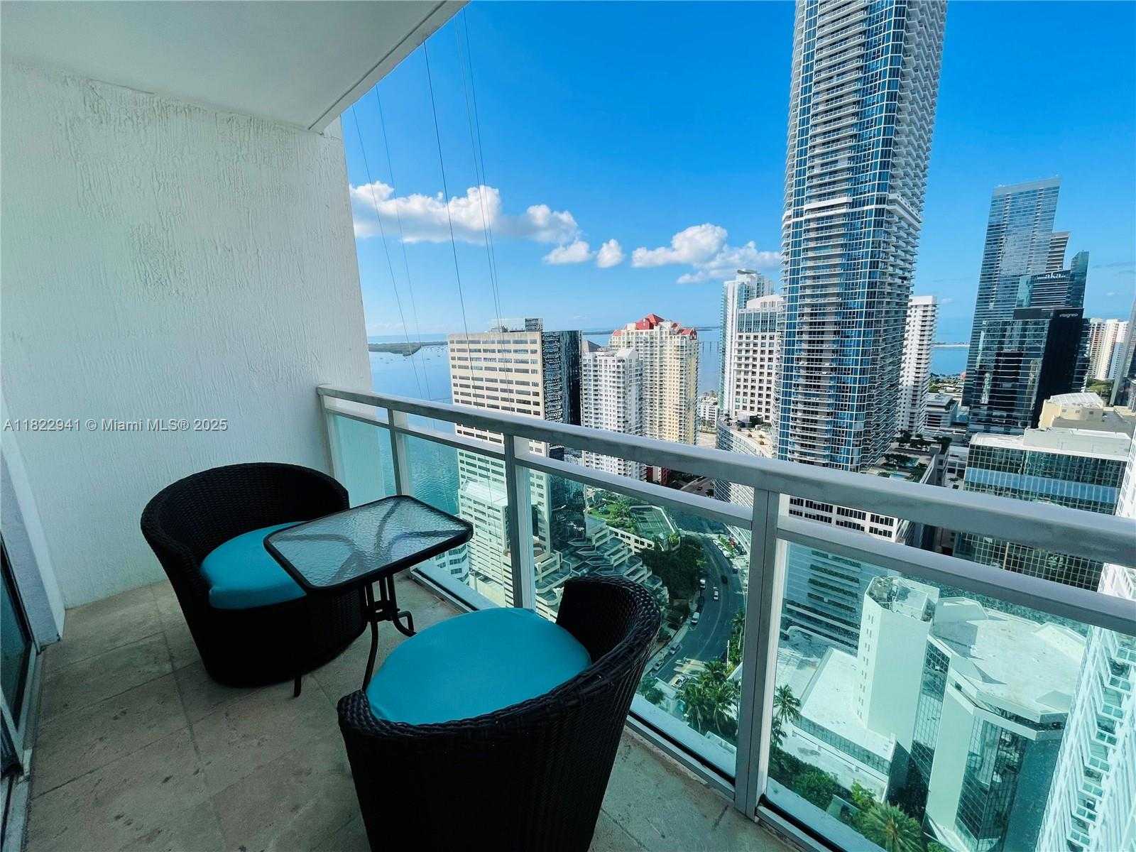 Small Image of 950 BRICKELL BAY DR #3703, Miami Number 15