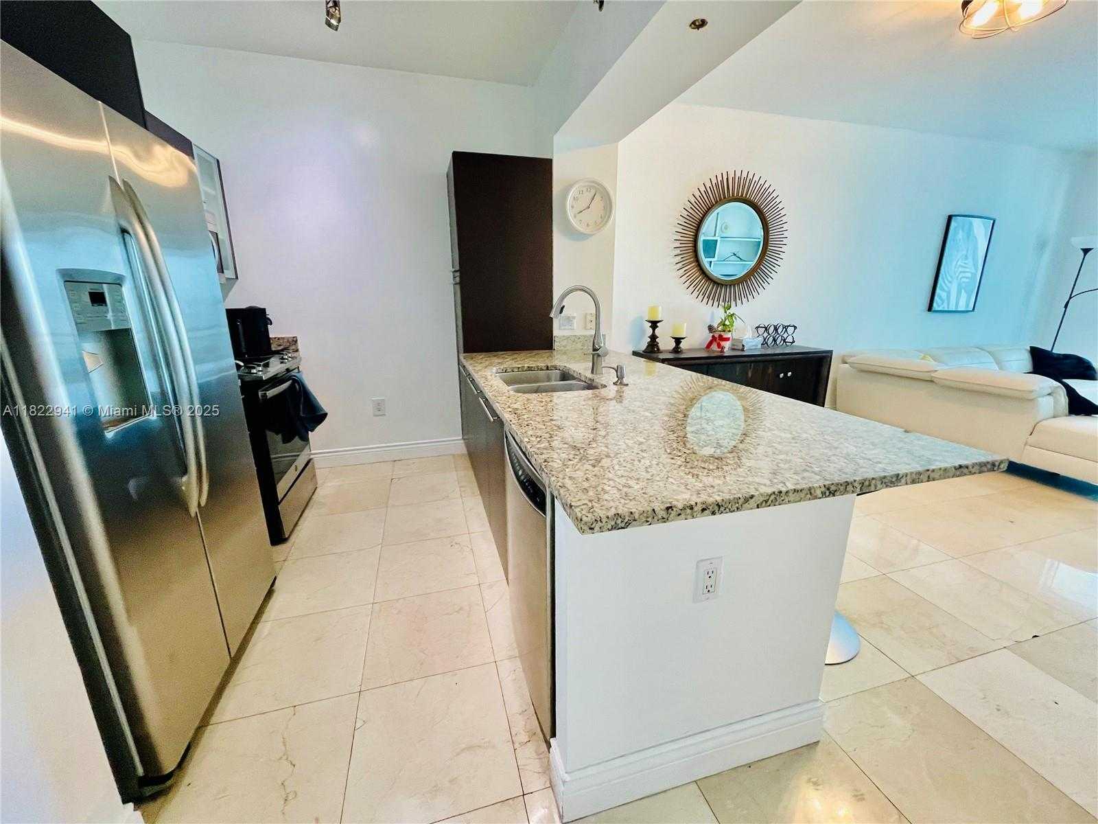 Small Image of 950 BRICKELL BAY DR #3703, Miami Number 3