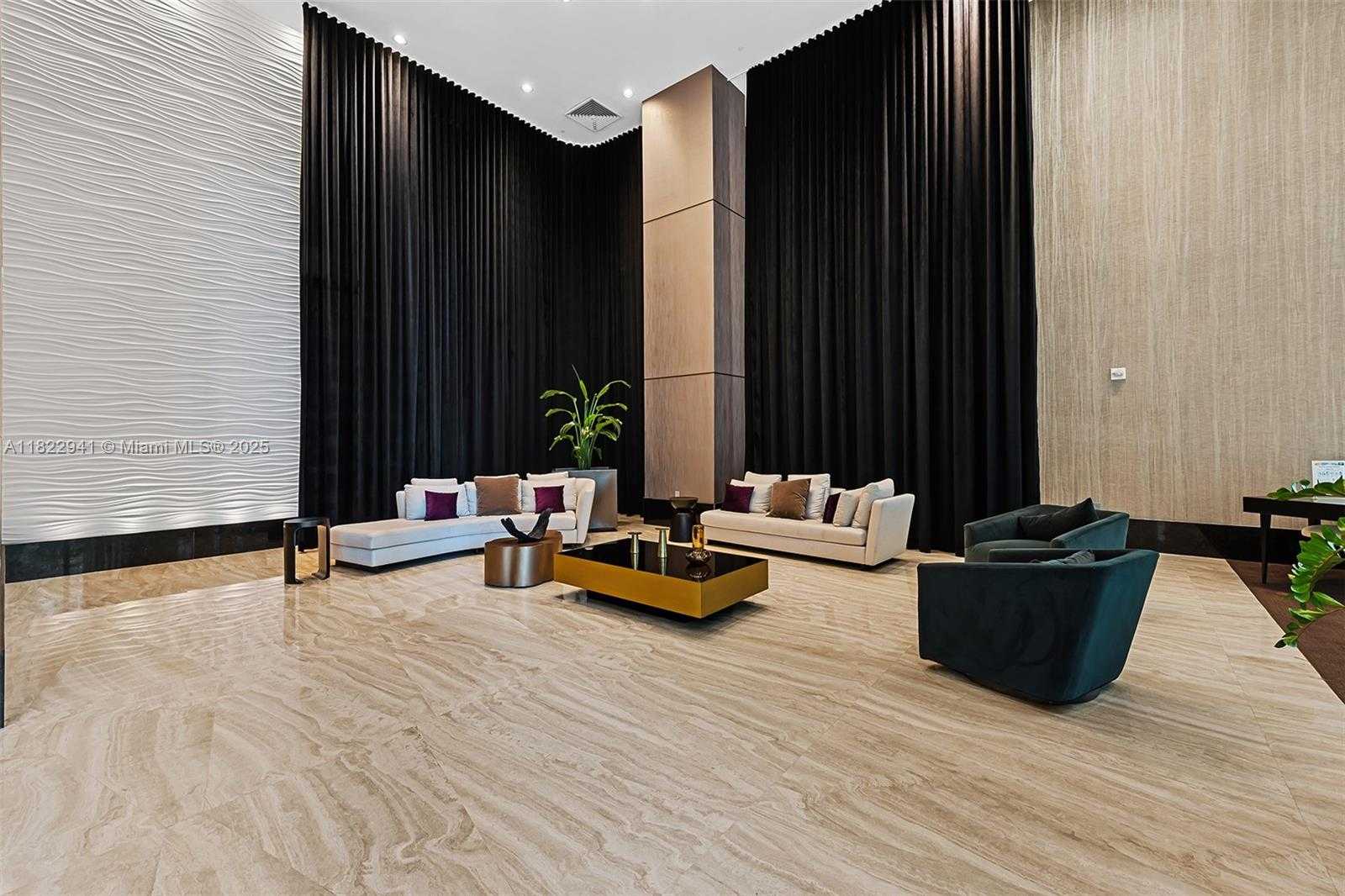 Small Image of 950 BRICKELL BAY DR #3703, Miami Number 37