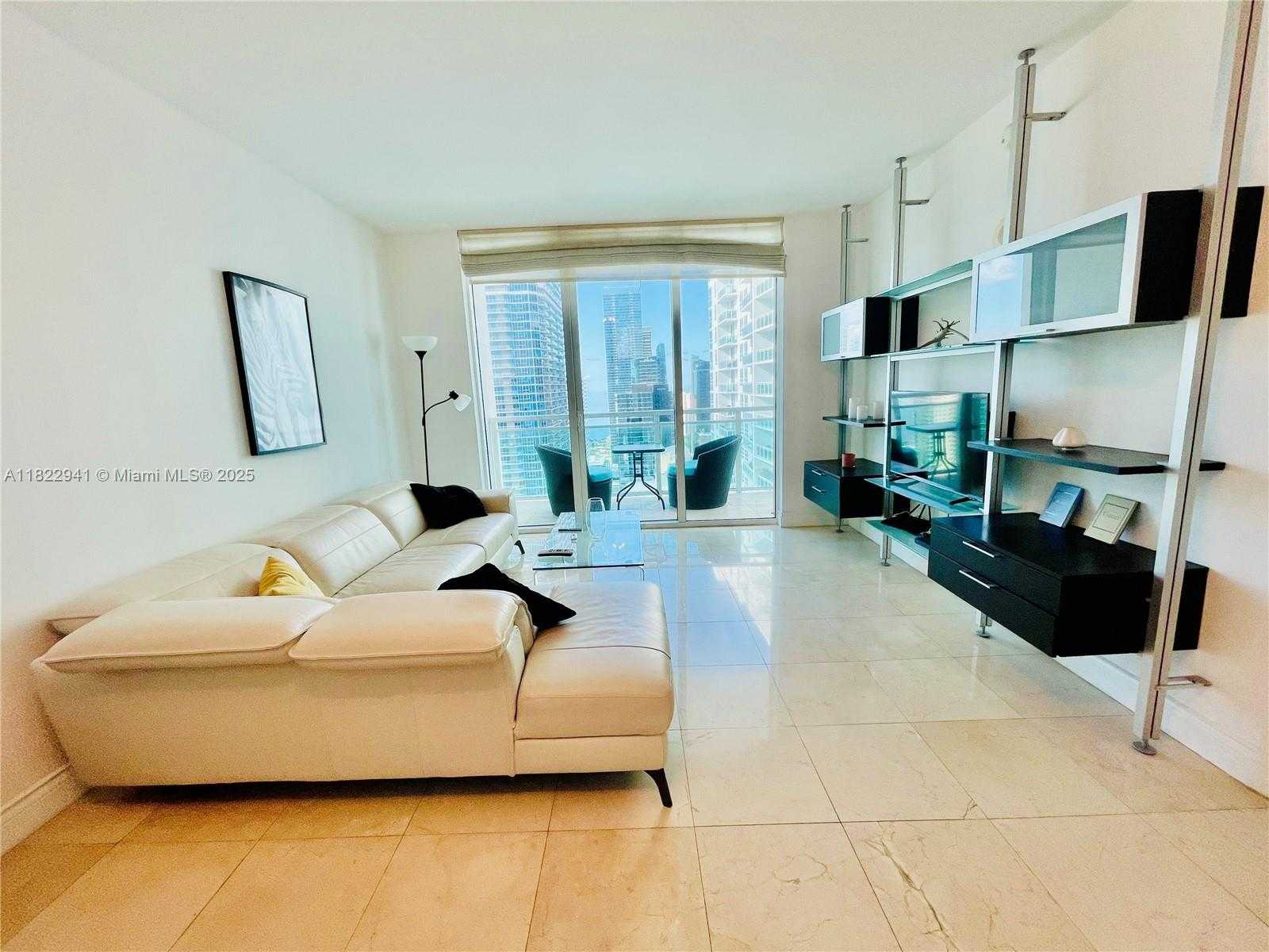 Small Image of 950 BRICKELL BAY DR #3703, Miami Number 5