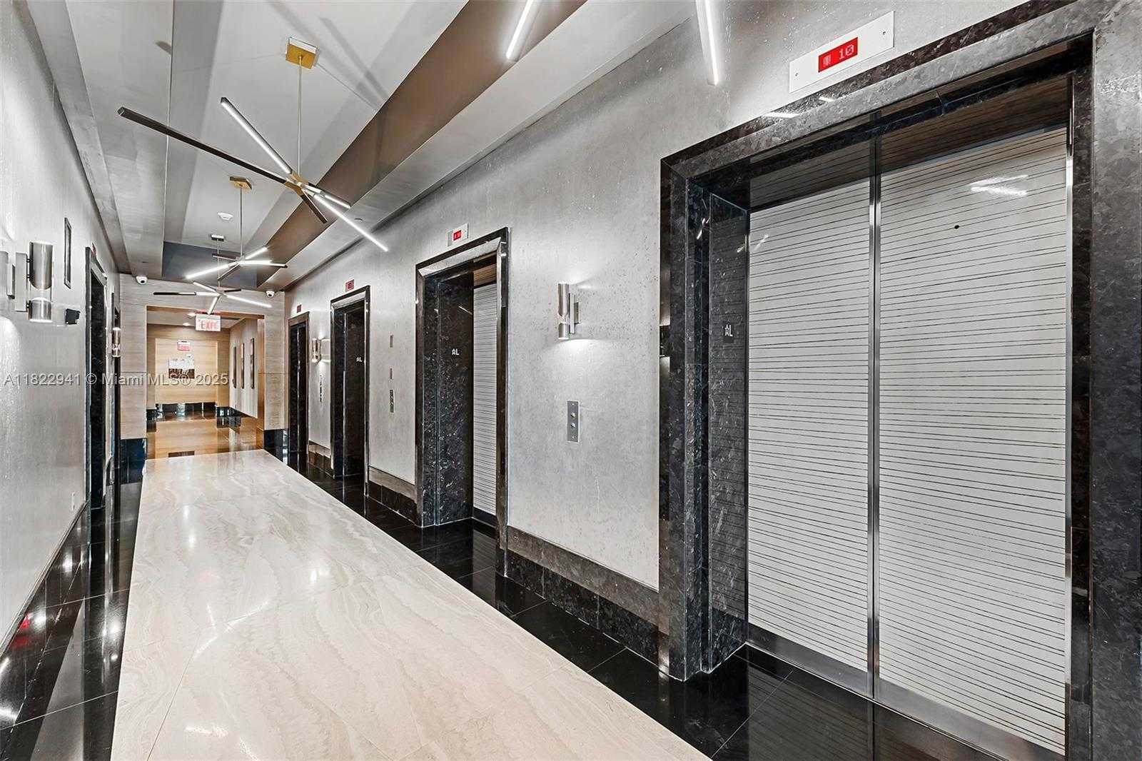 Small Image of 950 BRICKELL BAY DR #3703, Miami Number 54