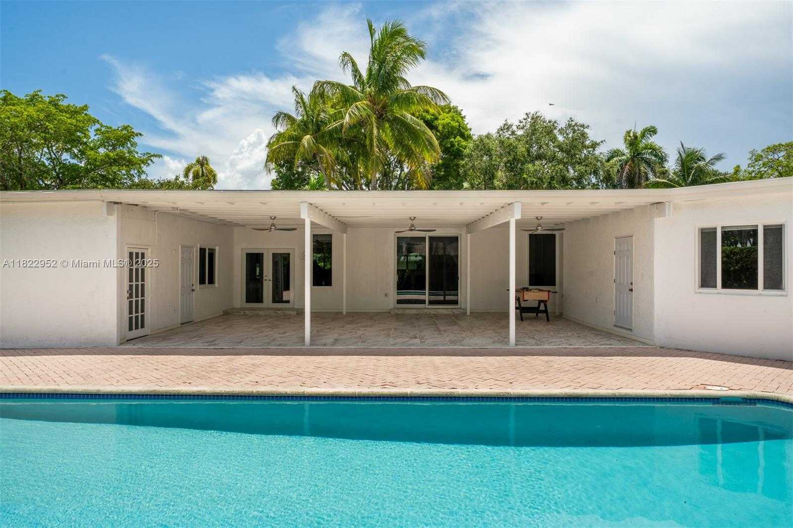 Small Image of 12525 SOUTH WEST 72ND AVE, Pinecrest Number 20