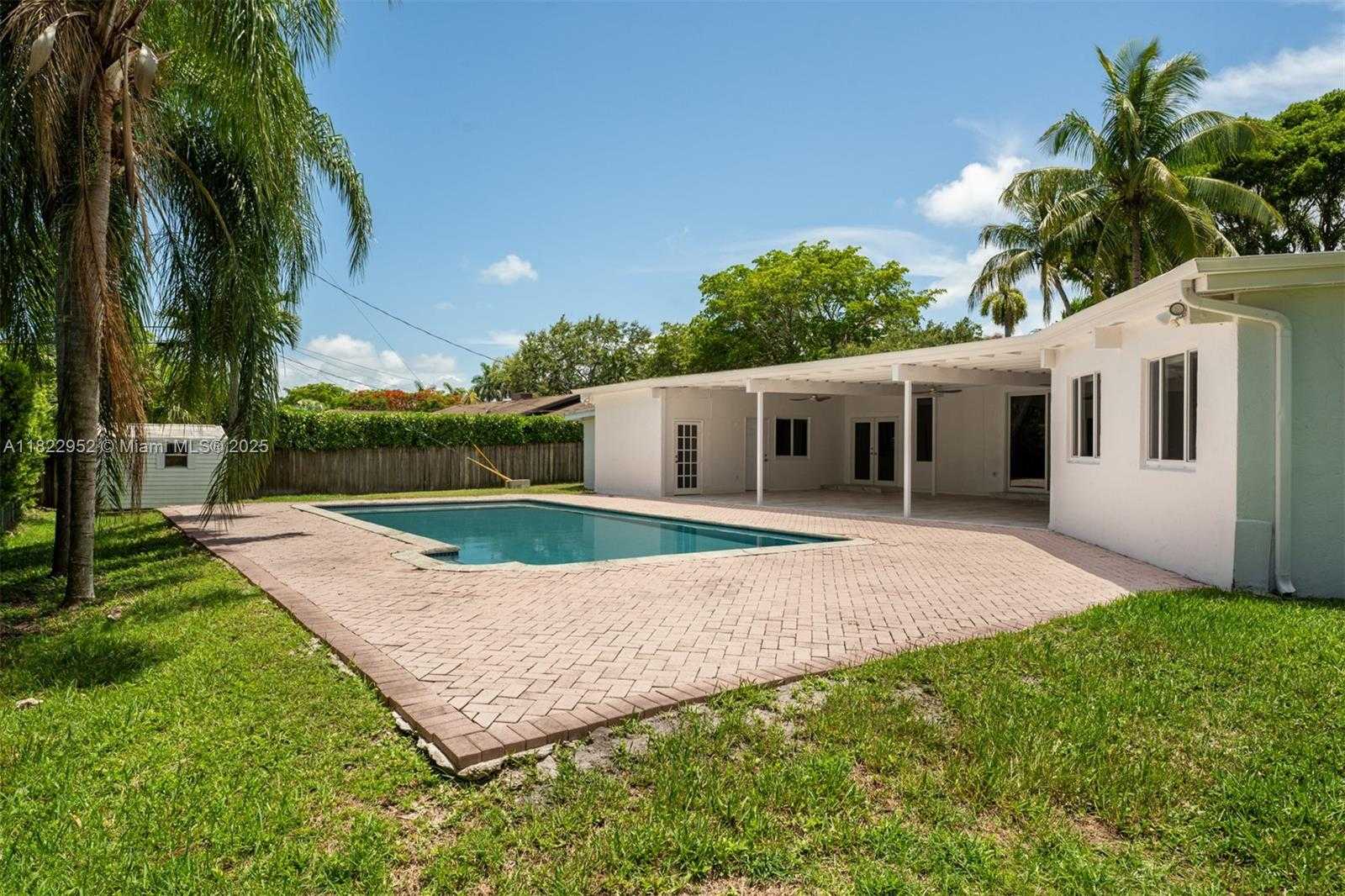 Small Image of 12525 SOUTH WEST 72ND AVE, Pinecrest Number 21