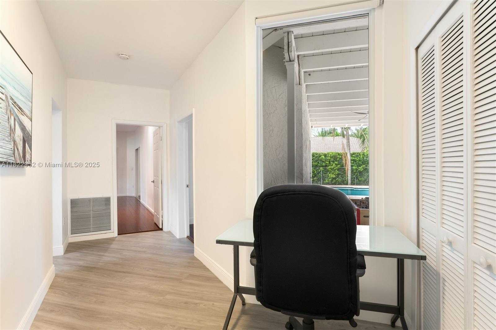 Small Image of 12525 SOUTH WEST 72ND AVE, Pinecrest Number 6