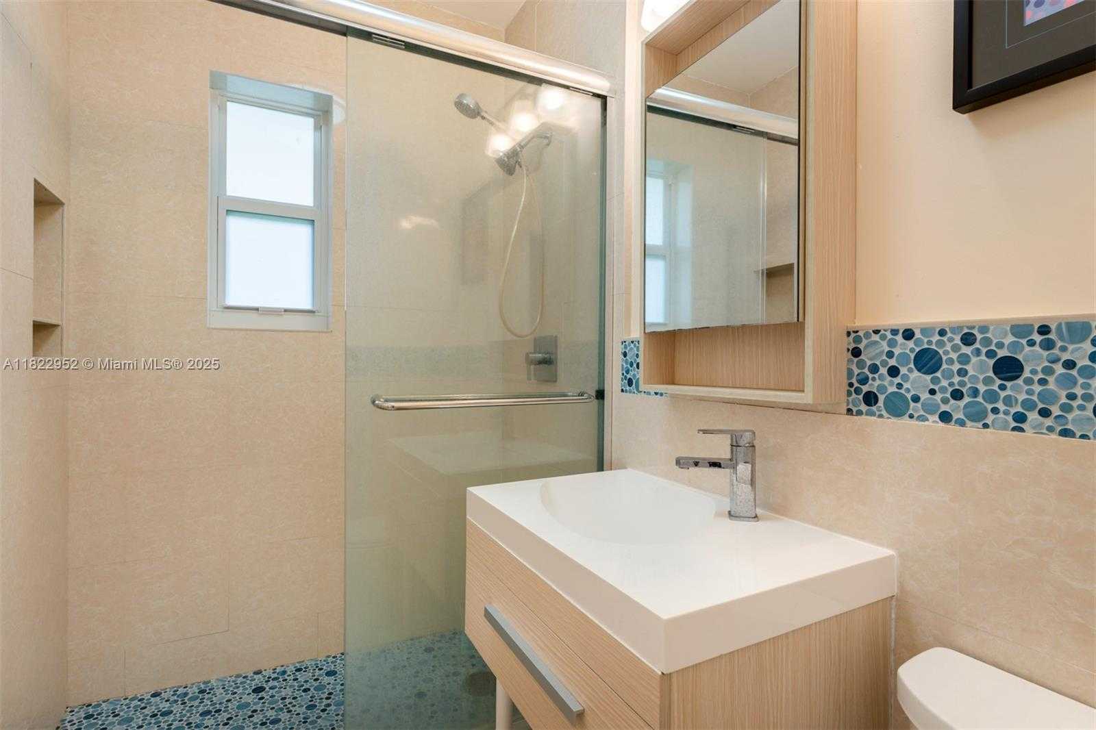 Small Image of 12525 SOUTH WEST 72ND AVE, Pinecrest Number 7