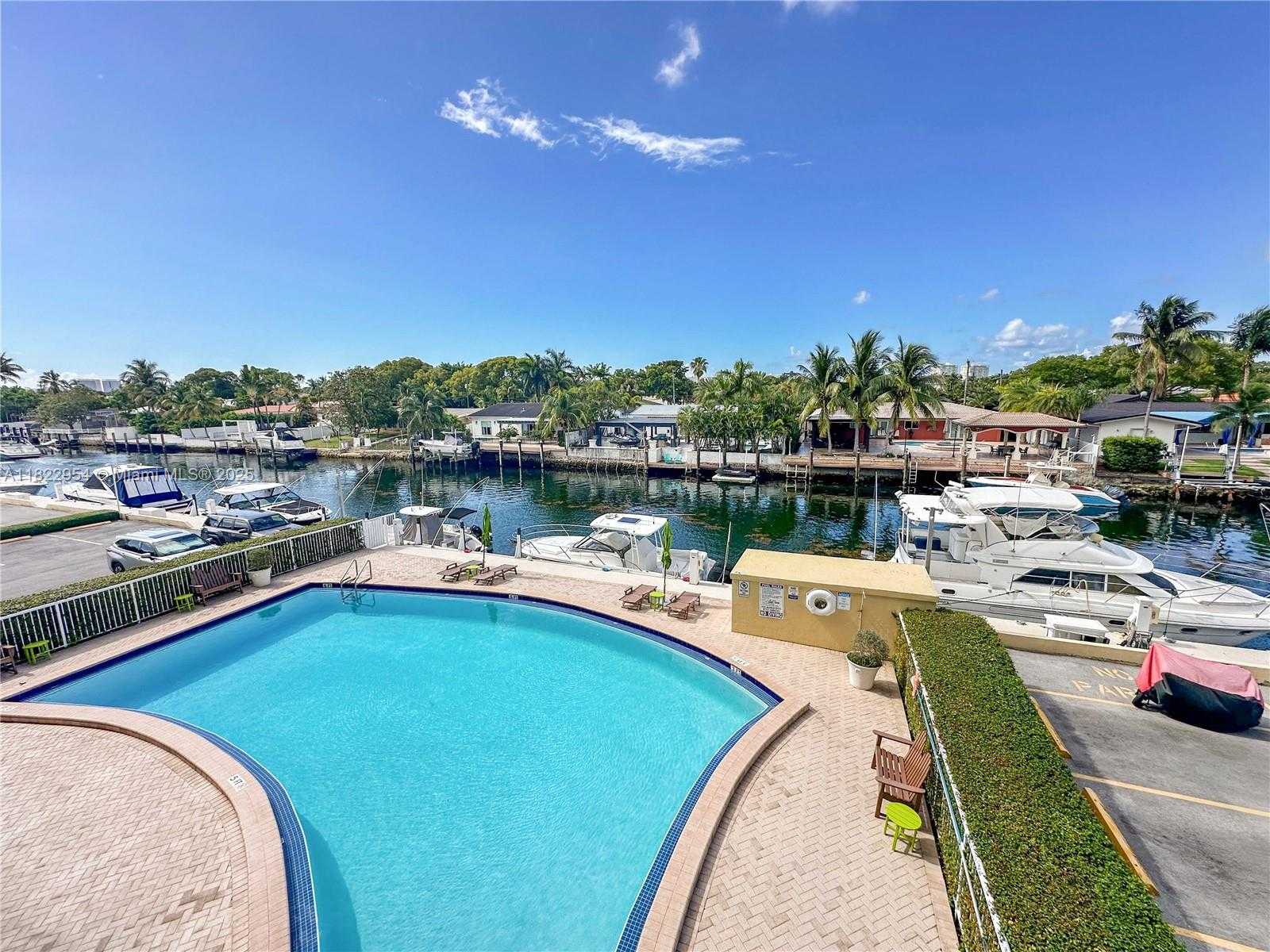 Small Image of 2000 NORTH EAST 135TH ST #305, North Miami Number 14