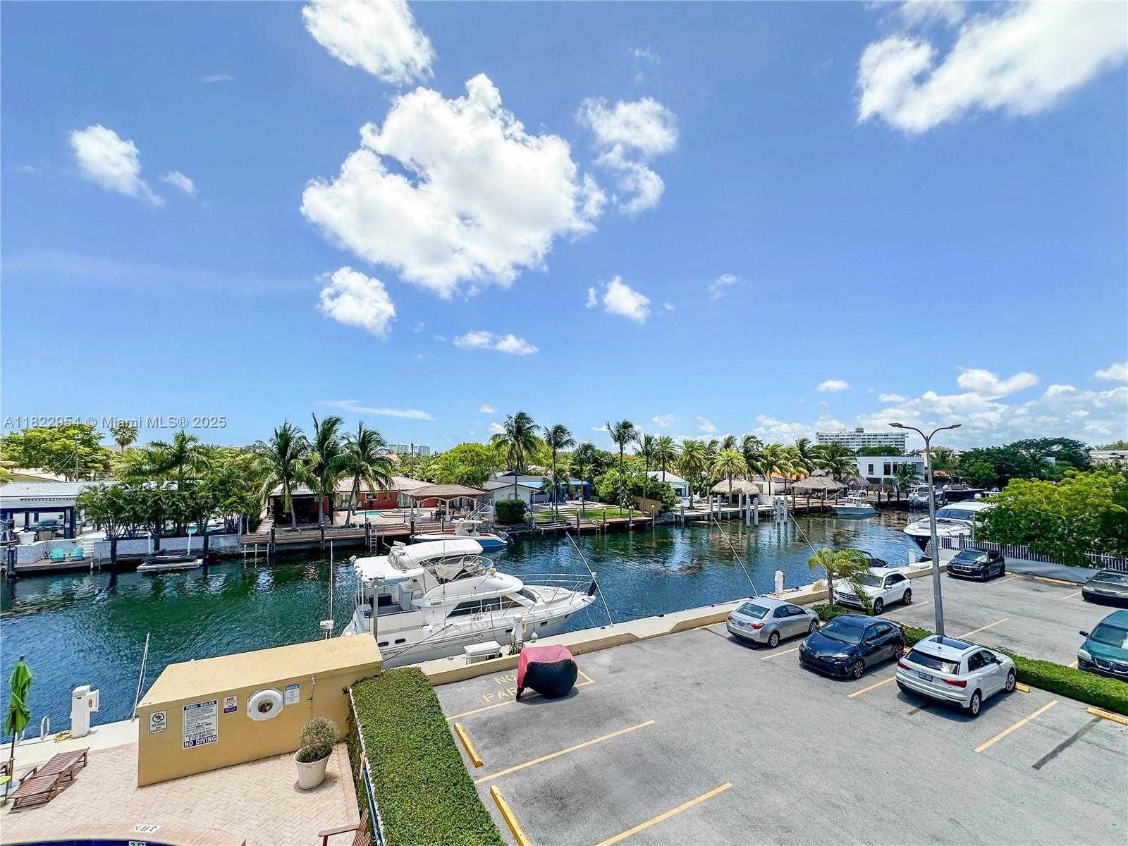 Small Image of 2000 NORTH EAST 135TH ST #305, North Miami Number 15