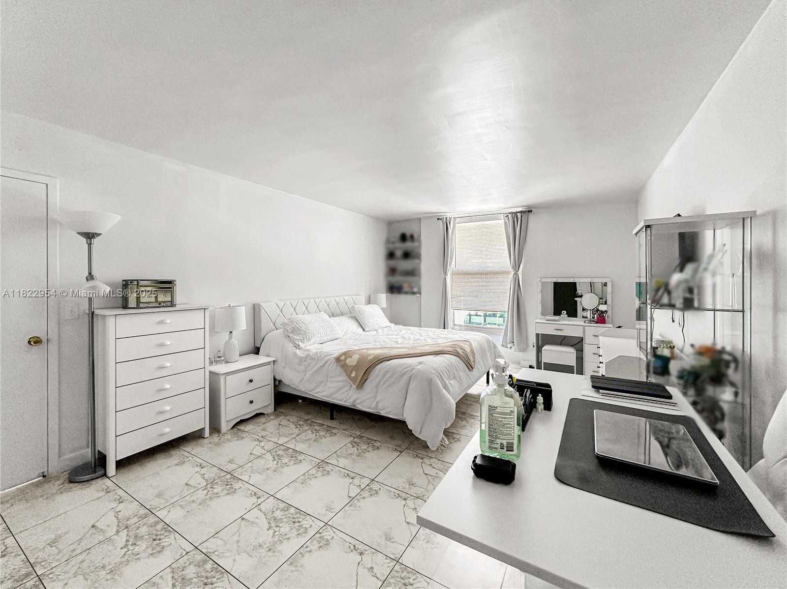 Small Image of 2000 NORTH EAST 135TH ST #305, North Miami Number 17