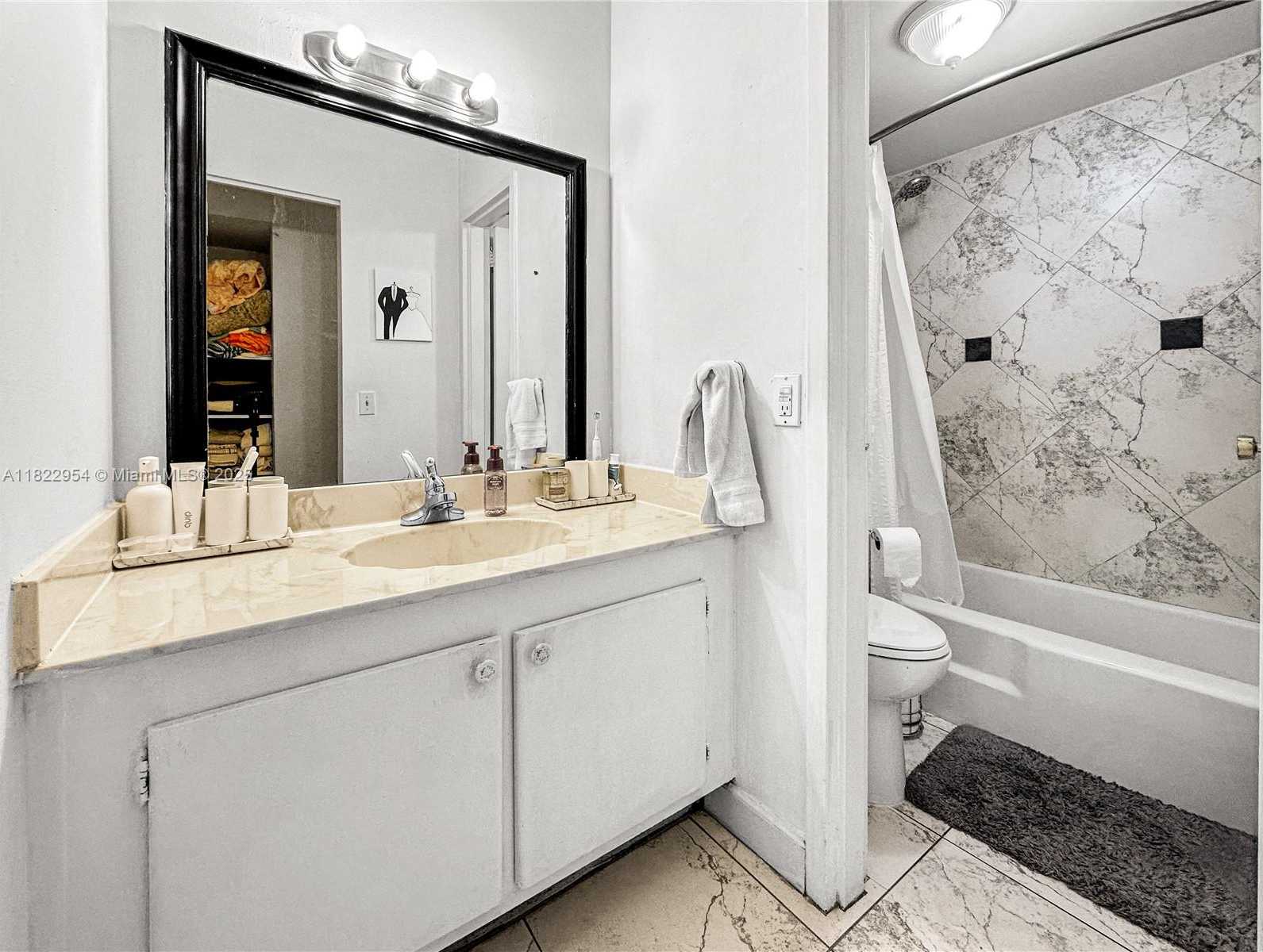 Small Image of 2000 NORTH EAST 135TH ST #305, North Miami Number 20