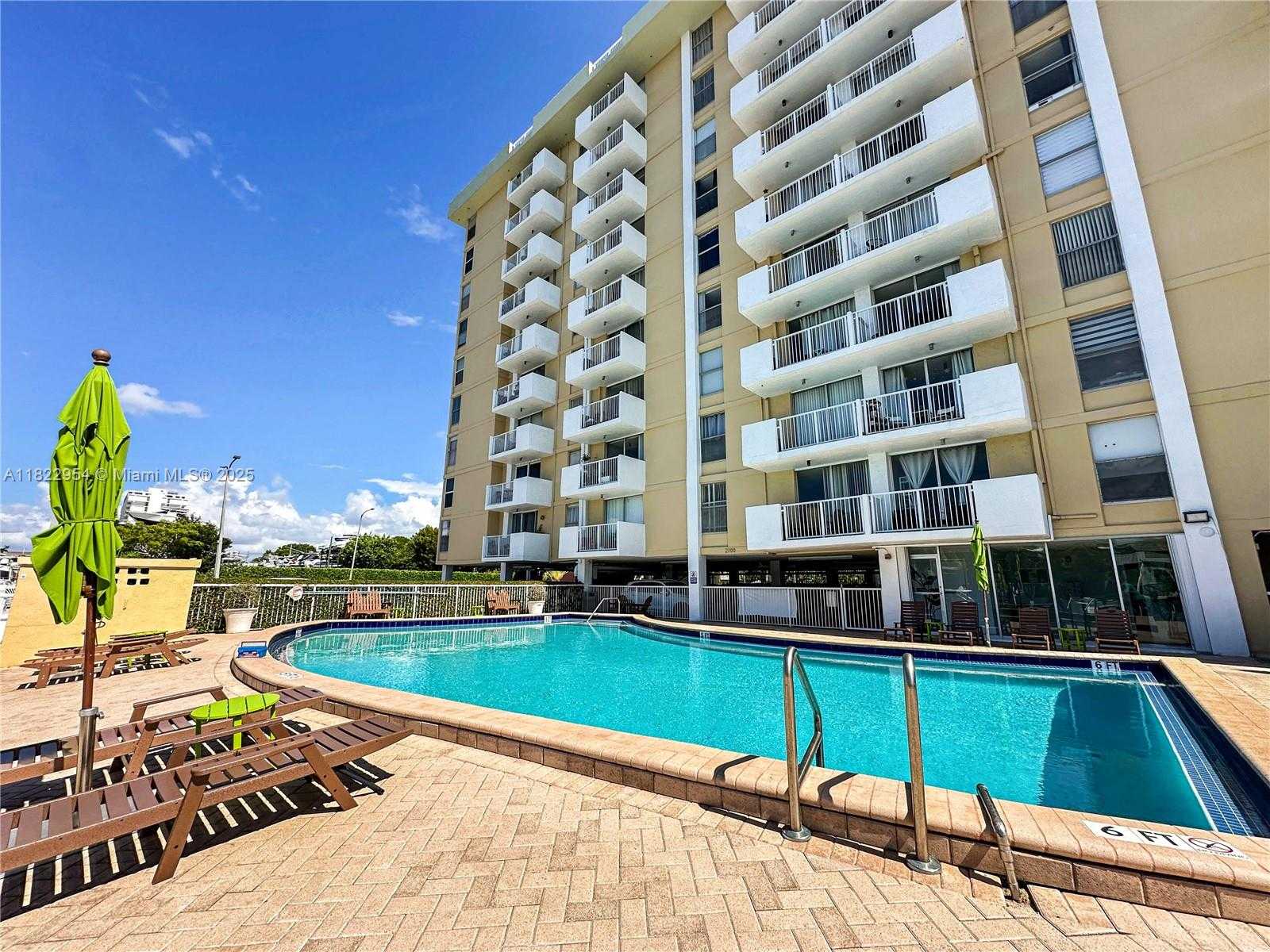 Small Image of 2000 NORTH EAST 135TH ST #305, North Miami Number 23
