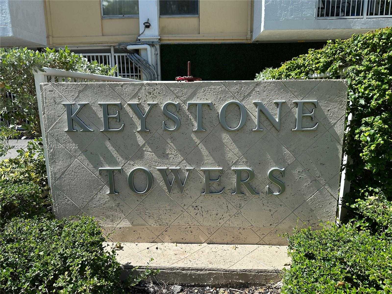 Small Image of 2000 NORTH EAST 135TH ST #305, North Miami Number 28