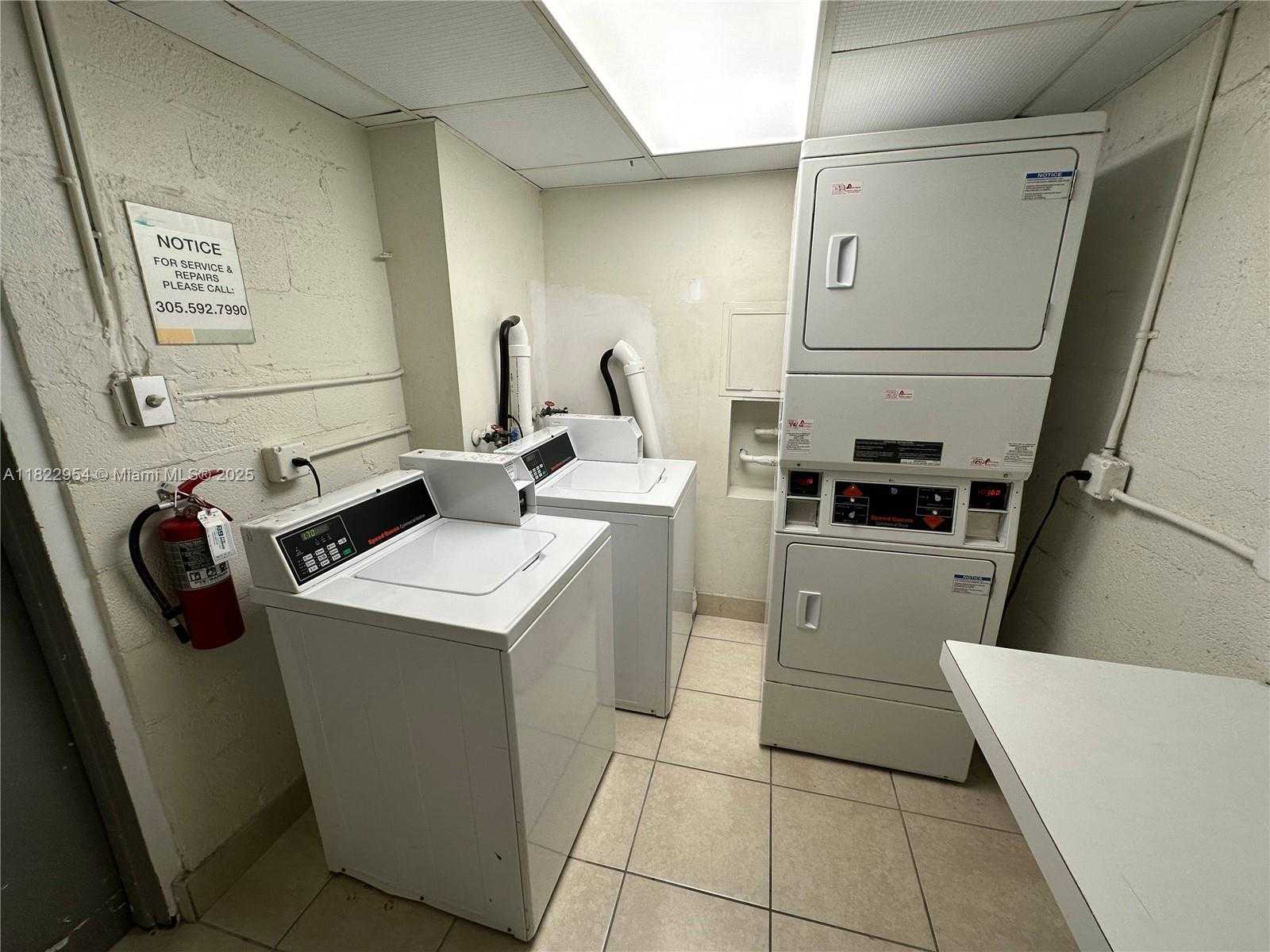Small Image of 2000 NORTH EAST 135TH ST #305, North Miami Number 29