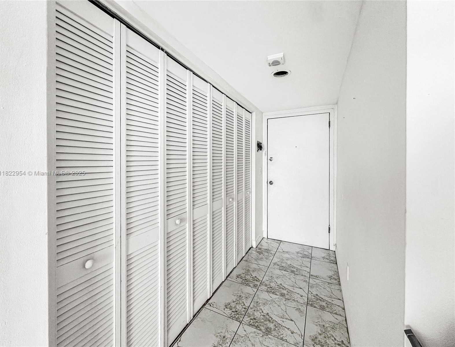 Small Image of 2000 NORTH EAST 135TH ST #305, North Miami Number 4