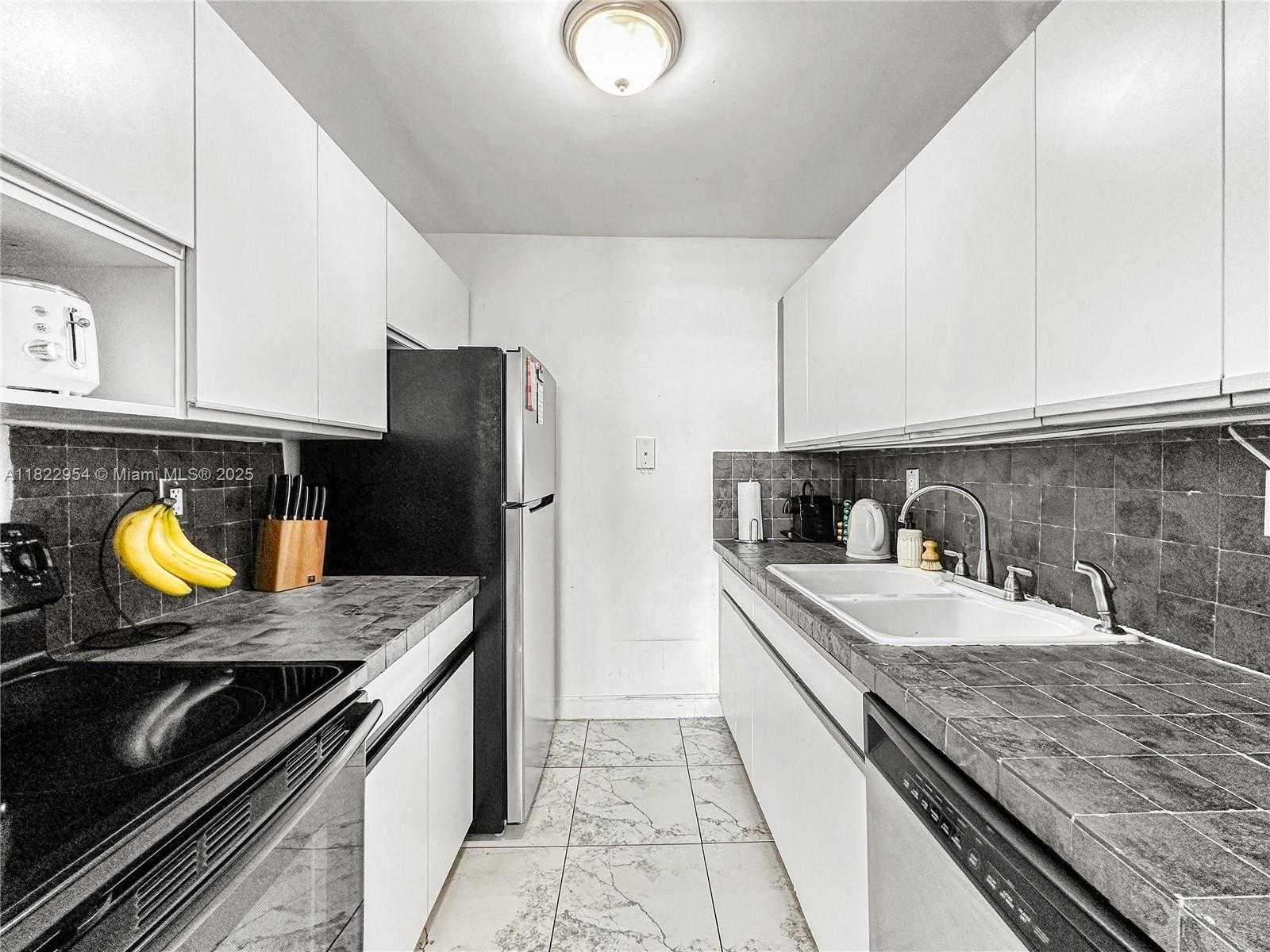 Small Image of 2000 NORTH EAST 135TH ST #305, North Miami Number 8