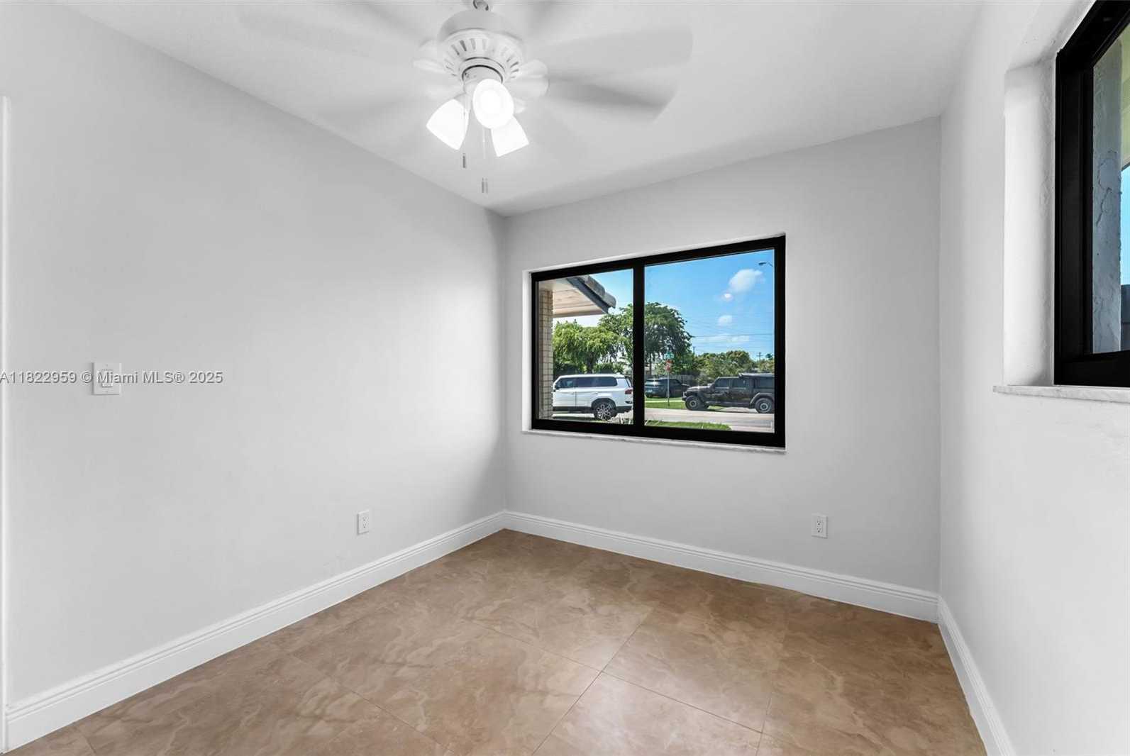 Small Image of 9140 SOUTH WEST 45TH TER, Miami Number 20