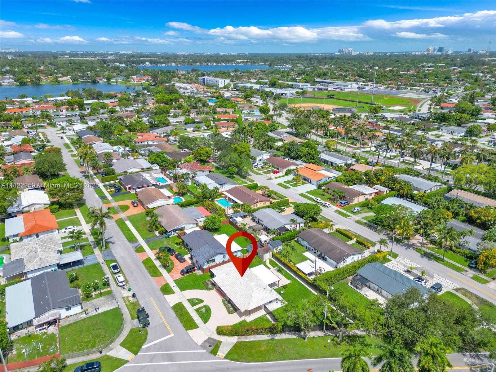 Small Image of 9140 SOUTH WEST 45TH TER, Miami Number 30