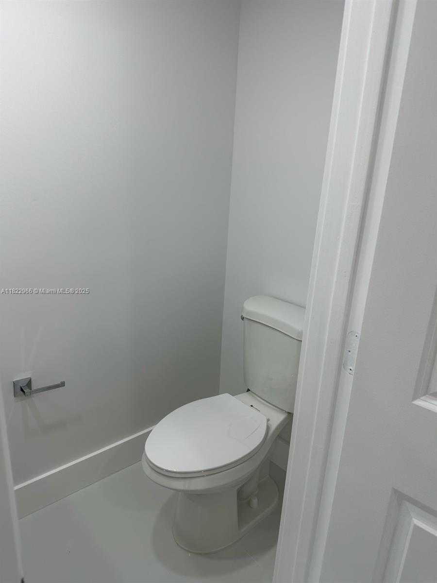 Small Image of 140 NORTH WEST 87TH AVE #G103, Miami Number 2