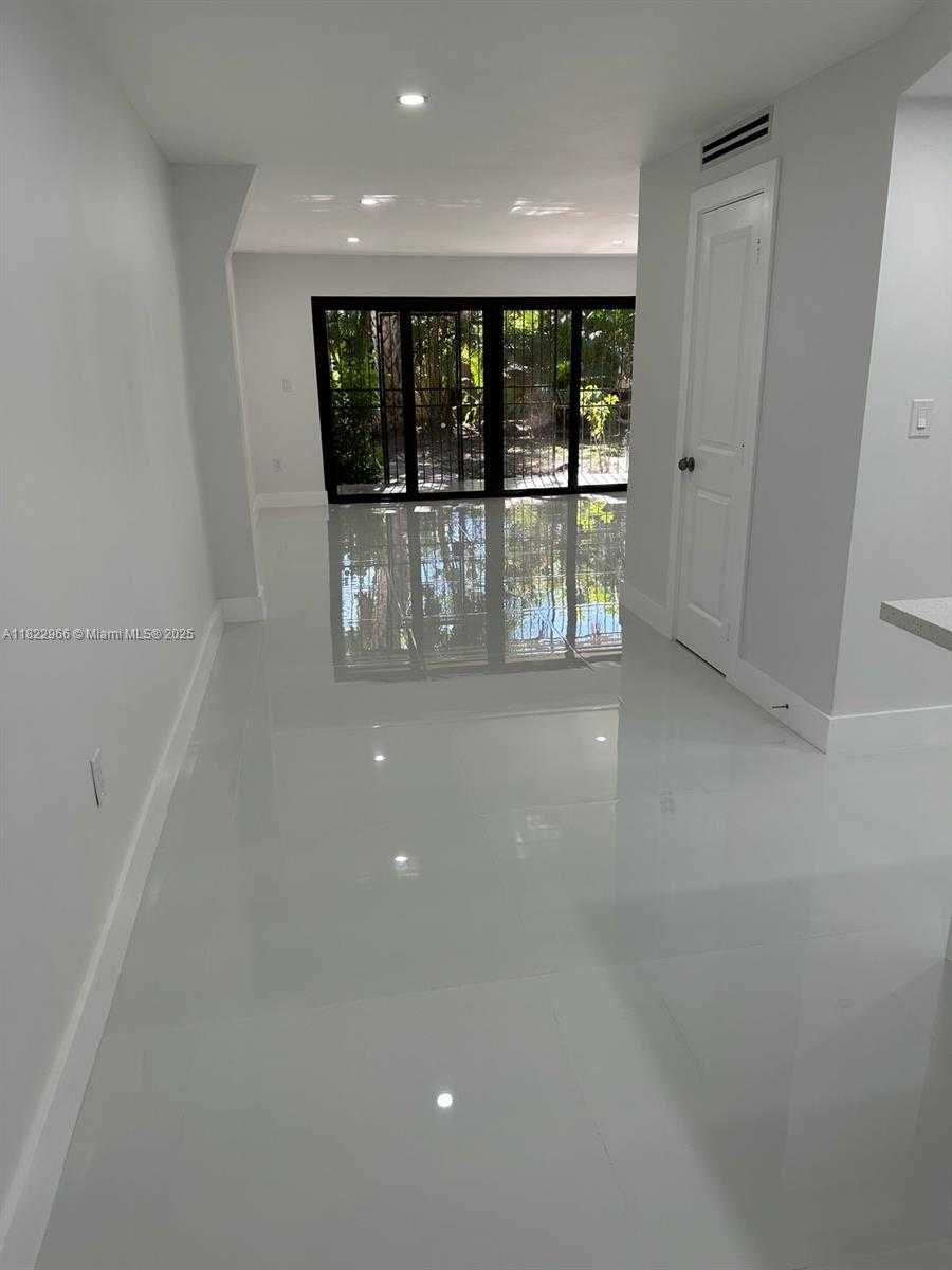 Small Image of 140 NORTH WEST 87TH AVE #G103, Miami Number 5