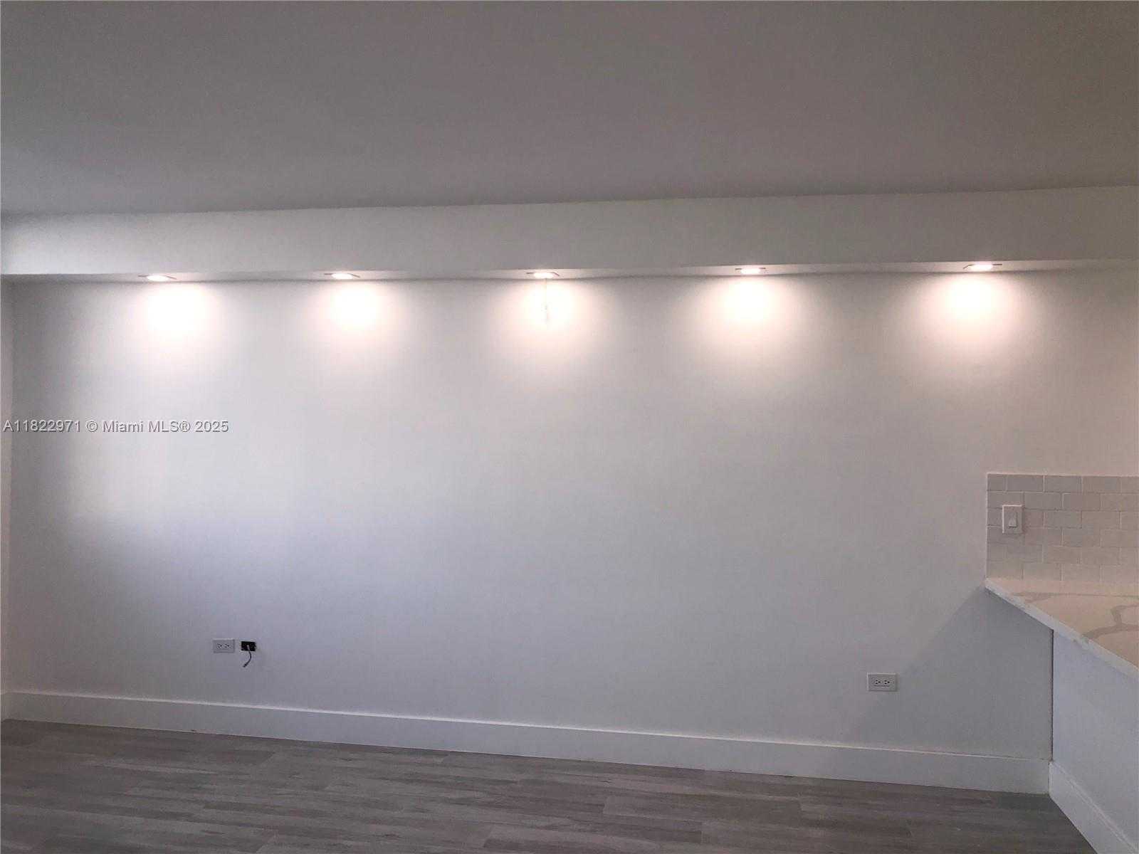 Small Image of 905 BRICKELL BAY DR #2029, Miami Number 26