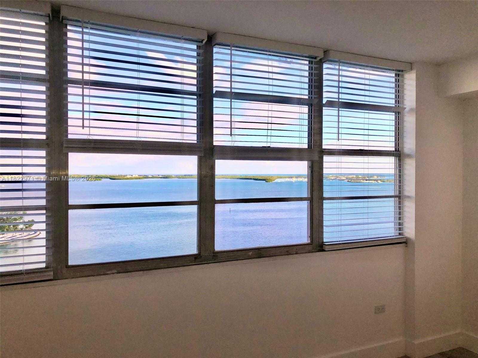 Small Image of 905 BRICKELL BAY DR #2029, Miami Number 27