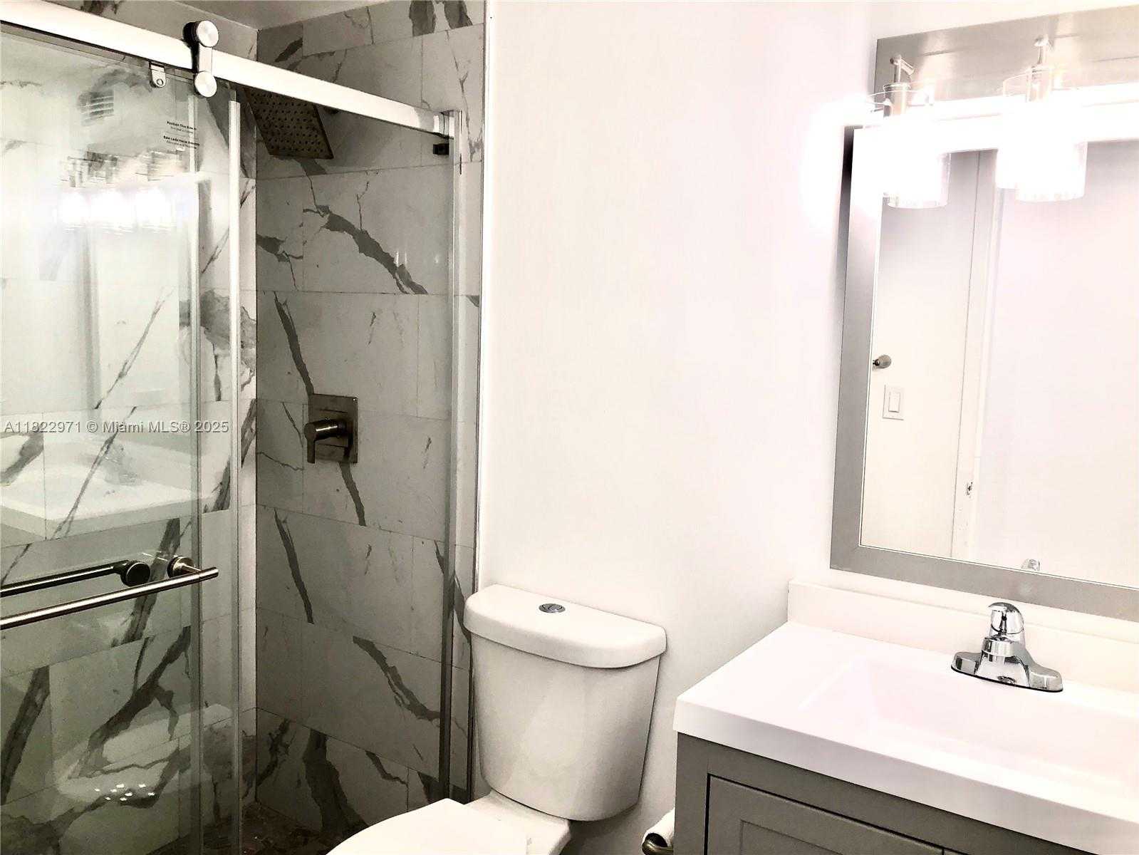 Small Image of 905 BRICKELL BAY DR #2029, Miami Number 31