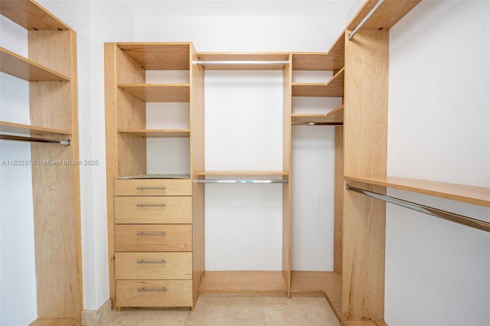 Small Image of 1331 BRICKELL BAY DR #911, Miami Number 14