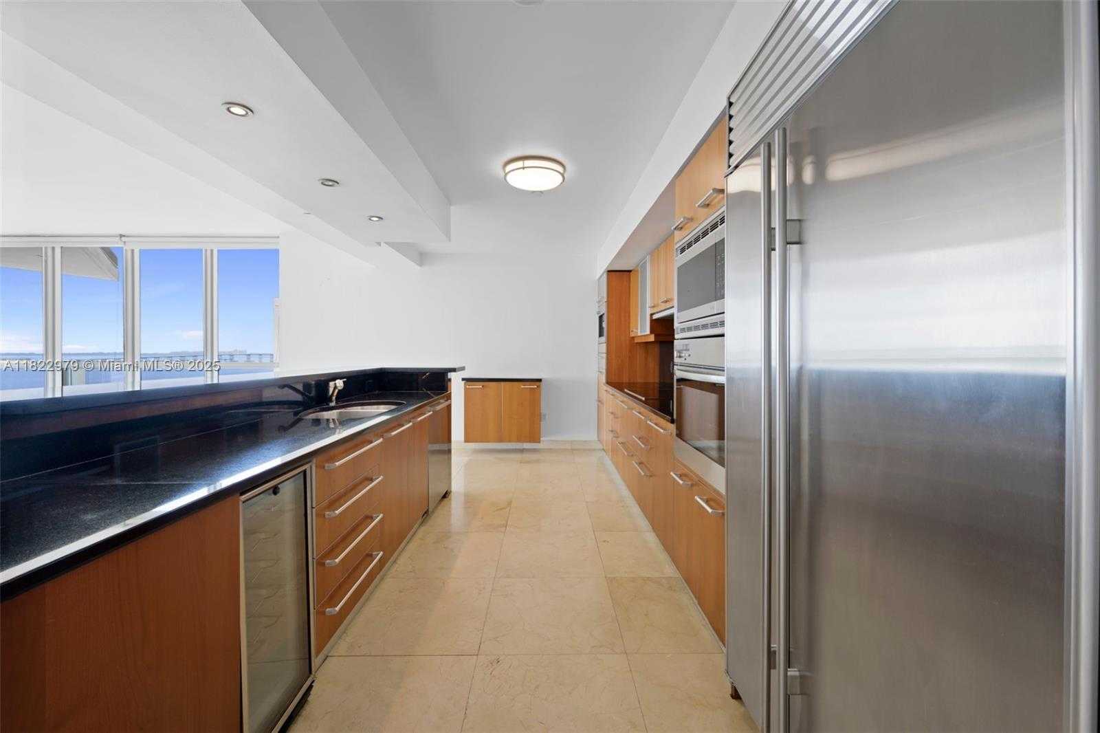 Small Image of 1331 BRICKELL BAY DR #911, Miami Number 4